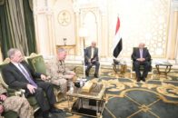 رئيس الجمهورية يستقبل قائد القيادة المركزية الامريكية img